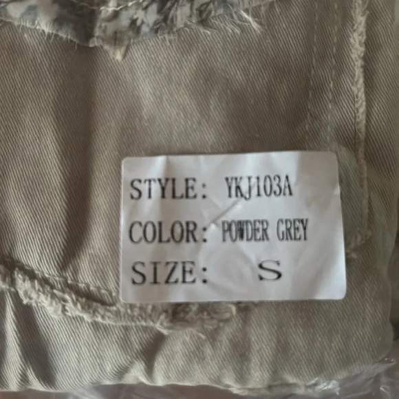 NEW POL Stylish Powder Grey Patchwork Jacket Size Small - Picture 3 of 3